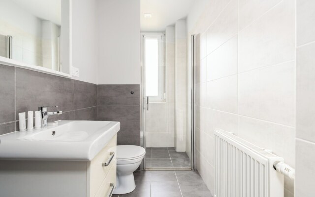 Family Apartment Promienista by Renters
