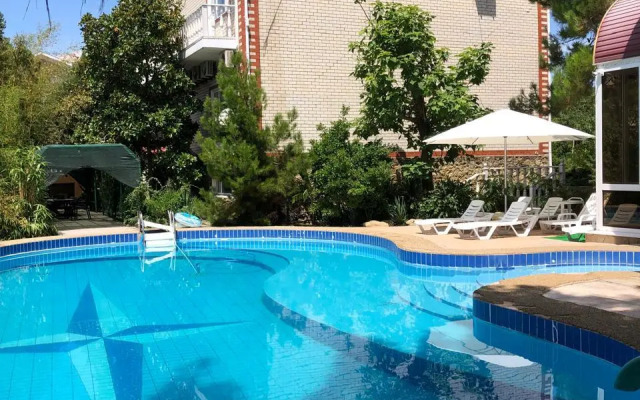 Masha House Guest Complex