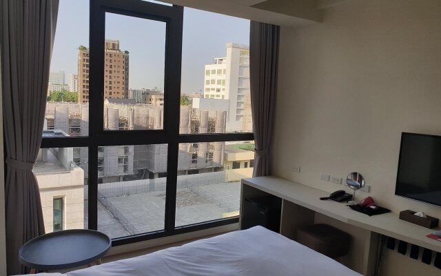 CHECK inn Express Taichung Fuxing