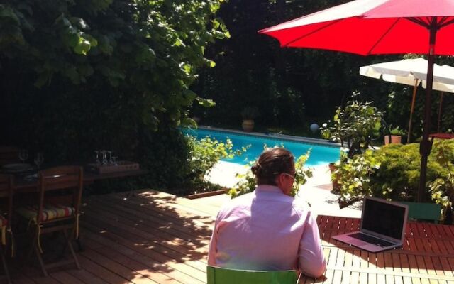 Chez Francoise Et Michel