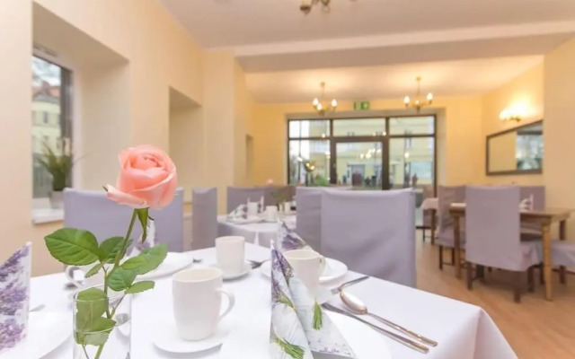 Hotel Lazur