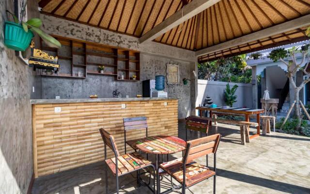 D Anyar Stay and Surf