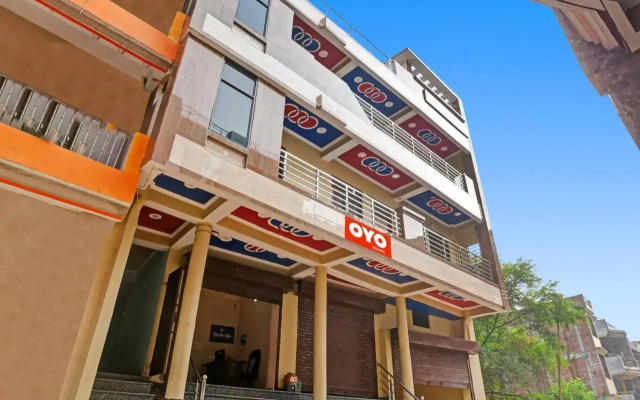 Spot On 70220 Hotel Kanha Inn