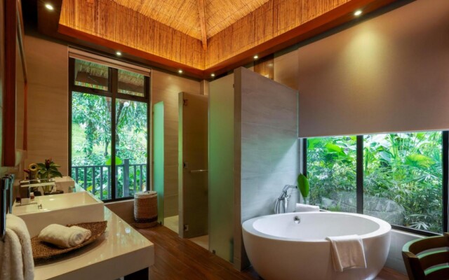 Lihim Resorts