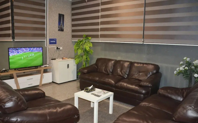 Kings Home Apartments