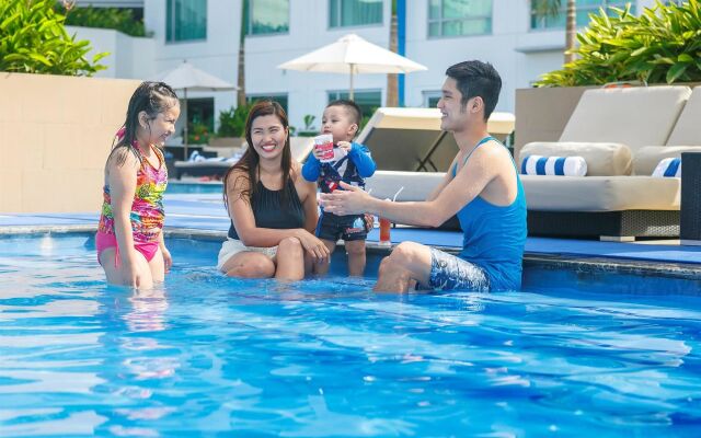 Novotel Manila Araneta City Hotel