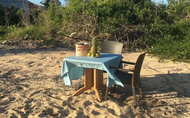 Coral Harbour Beach House And Villas