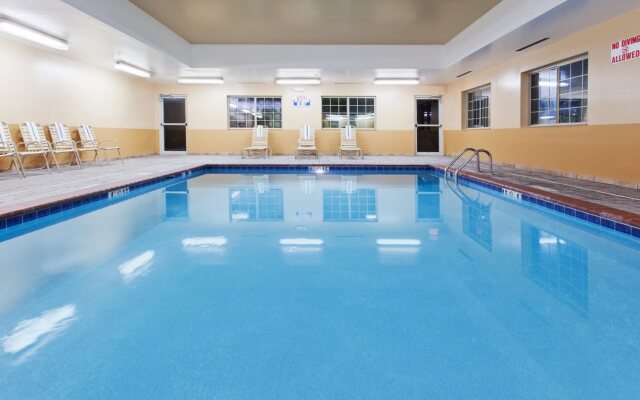 Candlewood Suites Lexington by IHG
