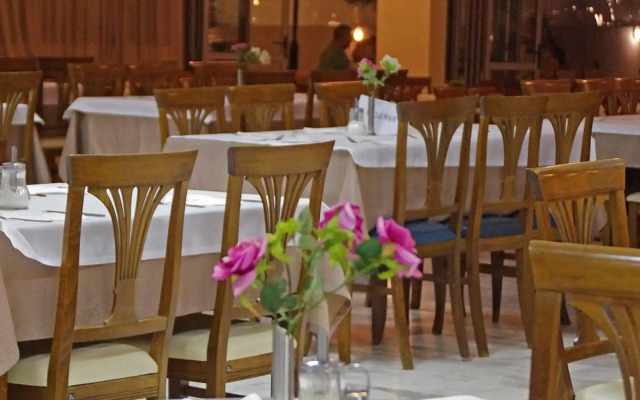 Sun Beach Hotel