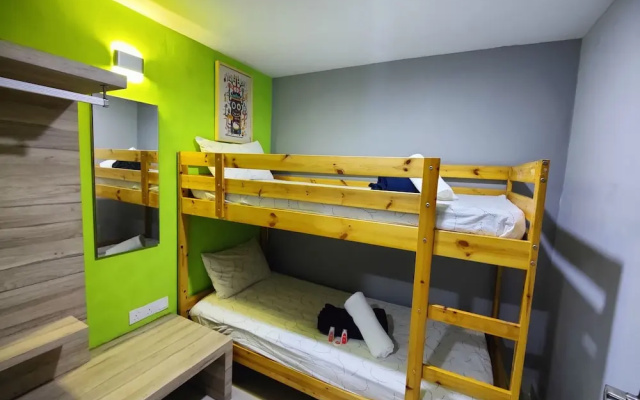 Hotel O Link Suite