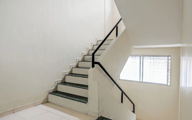 Fabhotel Saraswati Niwas