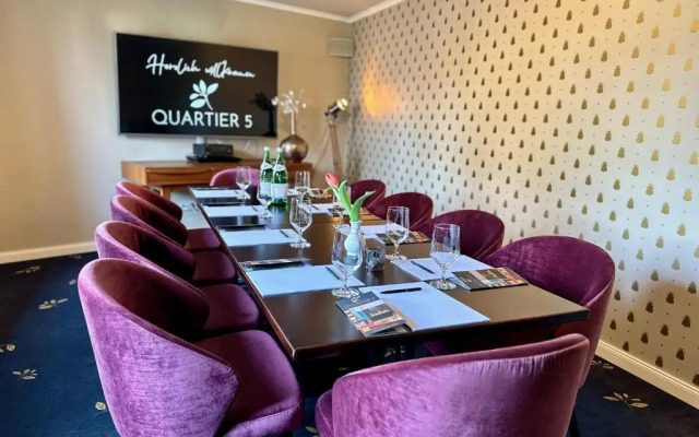 Logis Hotel QUARTIER 5