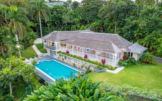 Secluded 3BR Garden Villa Pool Ocean Views
