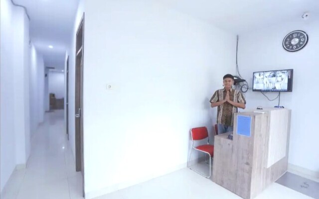 OYO Life 92883 Kost Ratana Cengkareng Syariah