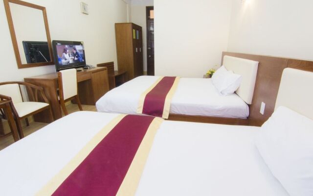 Ngan Hang Hotel