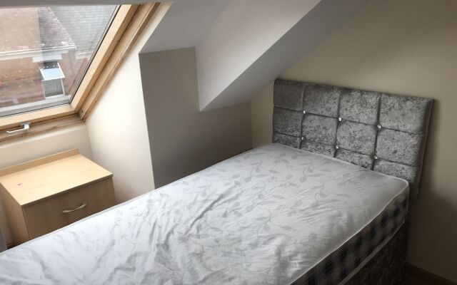 Remarkable 4-Bed Apartment