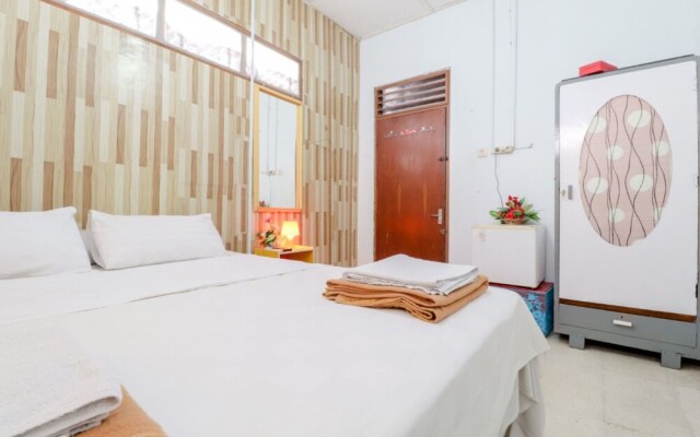 Adil Jaya Homestay