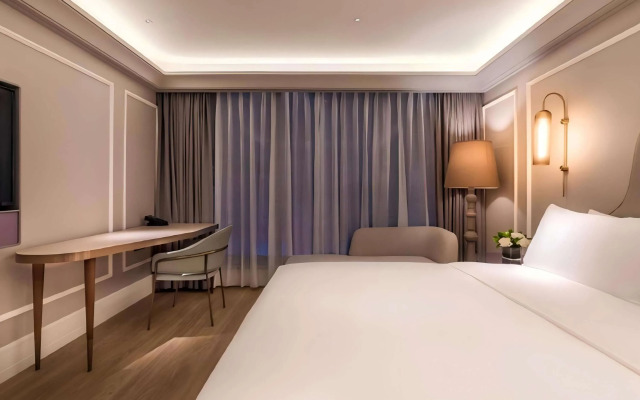 Mercure Wuhan Yangluo