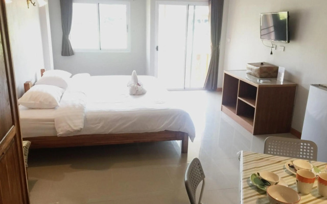 Baan Bangrak Residence (SHA Extra Plus)