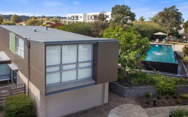 'Coast Villa 46' Fishpen