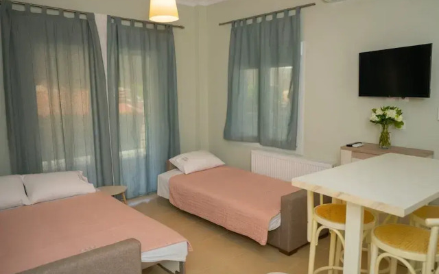 Zoe Seaview Apartment by Rentalspro