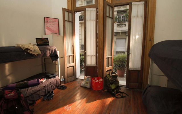 Bill & Bill San Telmo Hostel