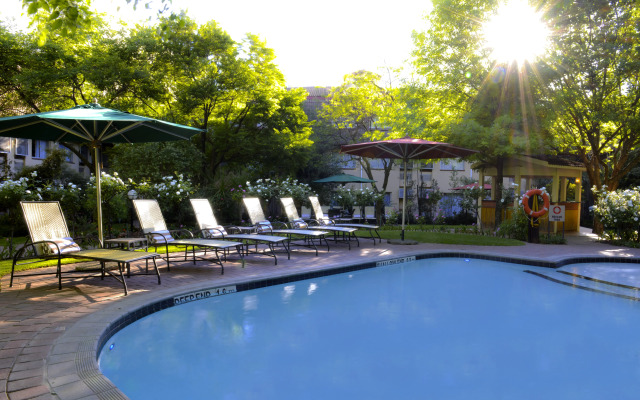 Protea Hotel by Marriott Johannesburg Balalaika Sandton