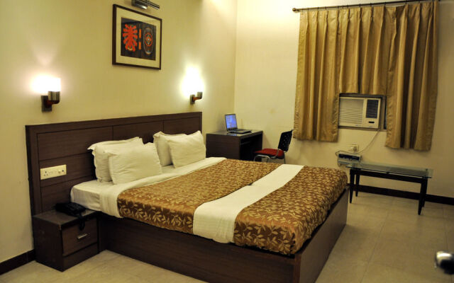 Hotel Crystal Retreat