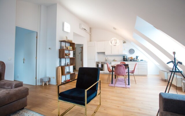 High Street Suites