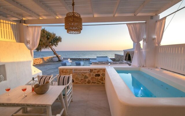 Aegean Melody Suites Santorini Elegant Suite With Outdoor Private Heated Jacuzzi