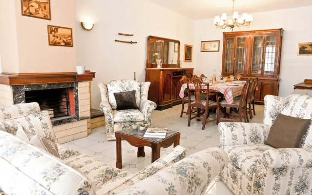 Mediterranea Sunny Maltese Townhouse