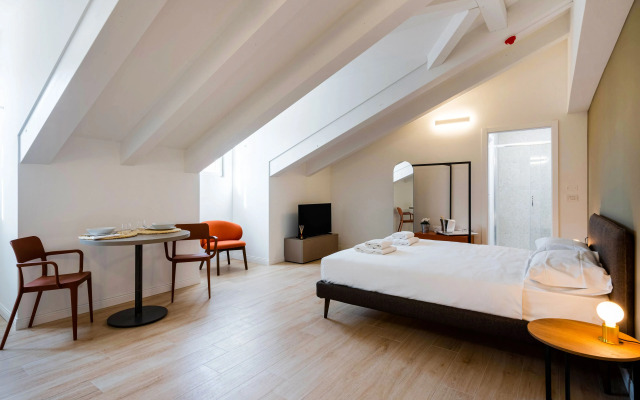 Domo Premium Apartments - Trieste Mazzini