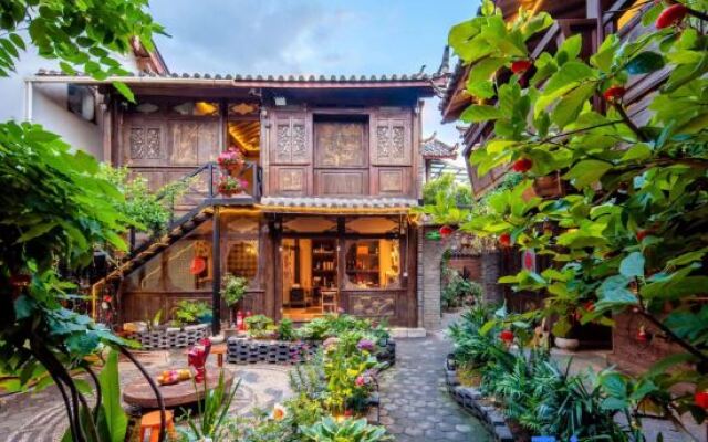 Shuhe Longfeng Bieyuan Inn