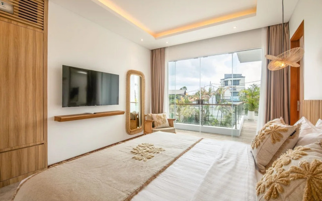 sol N1 Incredible 4 Bds Villa Near Finns Club