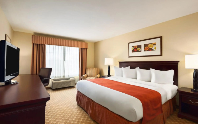 Country Inn & Suites by Radisson, Clinton, IA