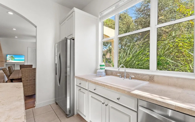 Daze Off S 4633 Paradise Isle