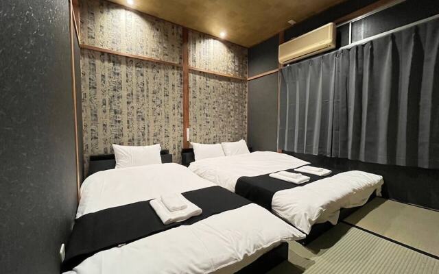 Nishi-Kujo Detached house