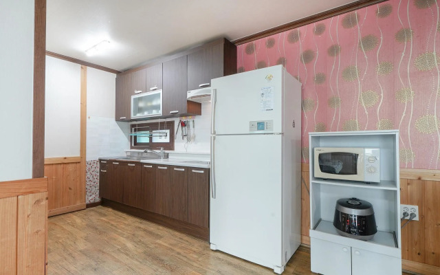 Suncheon Jeonmangjoeungot Pension