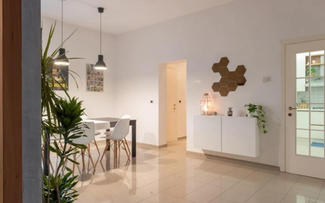 M Design Apartment in Lido