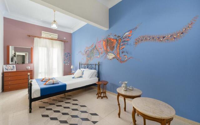 Art Center Apartments