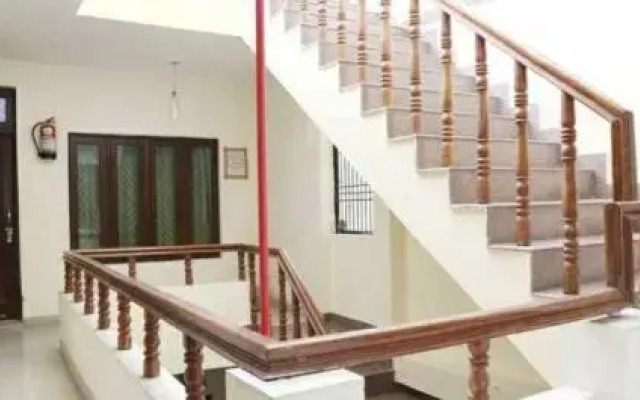 Oyo 701133 Hotel Jk Breeze