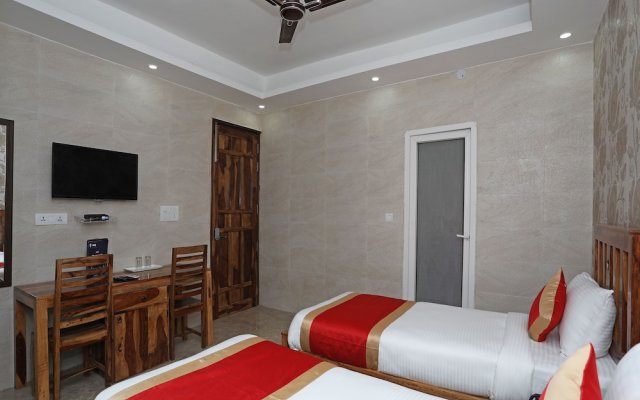 Hotel Golden Leaf By OYO Rooms