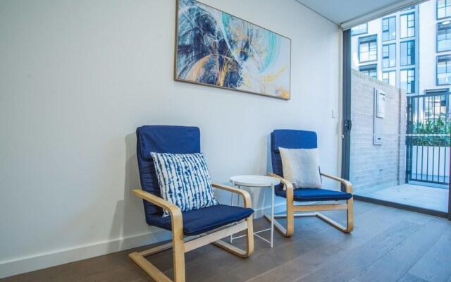 Lovely & Luxurious Townhouse In Zetland