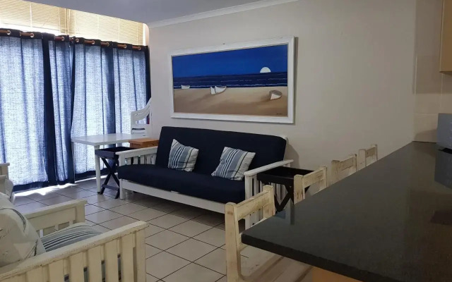 Point Village Accommodation - Santos 18