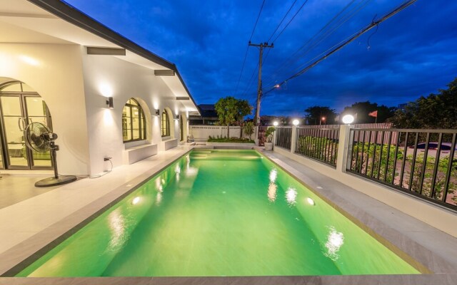 The 38 Pool Villas Pattaya