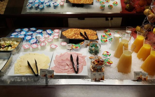 Le 2 by HOTEL AKENA LA FERTE BERNARD