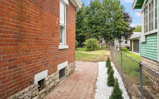 German Charm Suites Sleeps 8!