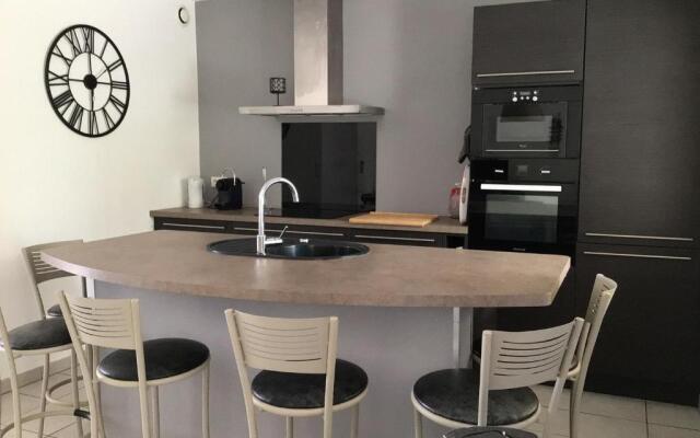 Appt T2 Standing Avec Piscine Et Terrasse