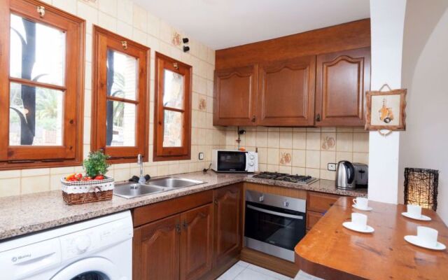 House Solenza Calonge