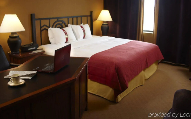 Holiday Inn Pewaukee - Milwaukee West by IHG